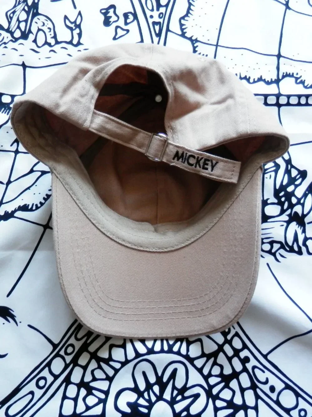 ✨ Mickey Mouse Embroidered Beige Baseball Cap